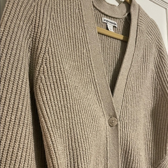 Amazon Essentials Ribbed V-Neck Button Cardigan - Beige - Picture 6 of 8